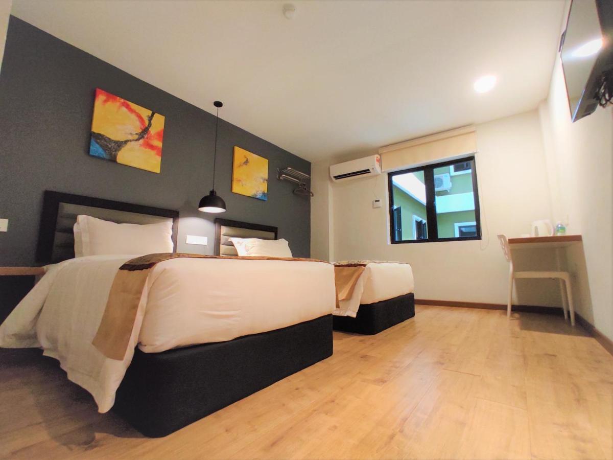 Apple Suites Hotel Sitiawan Bagian luar foto