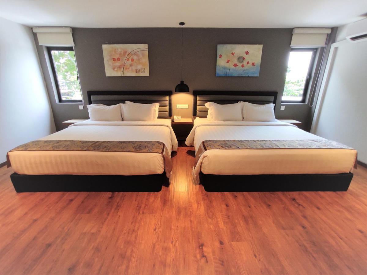 Apple Suites Hotel Sitiawan Bagian luar foto