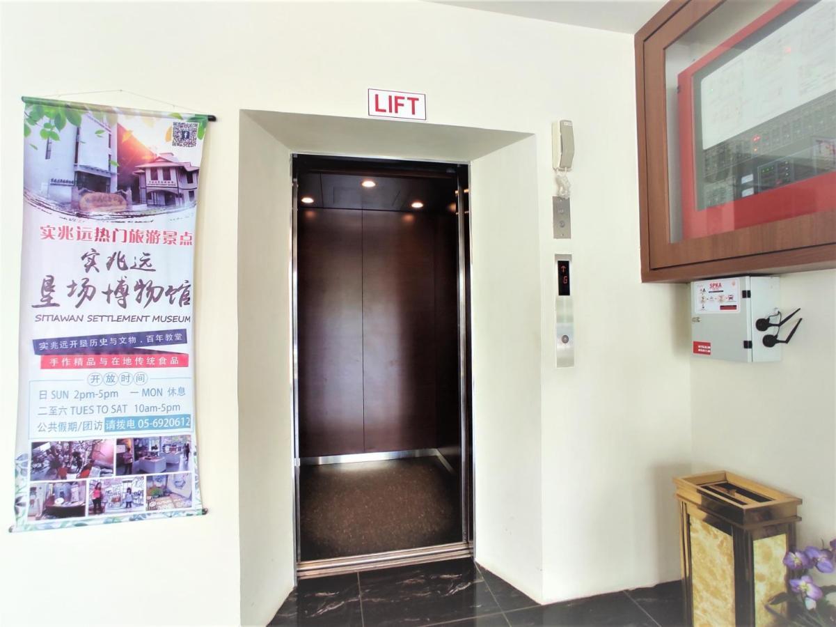 Apple Suites Hotel Sitiawan Bagian luar foto