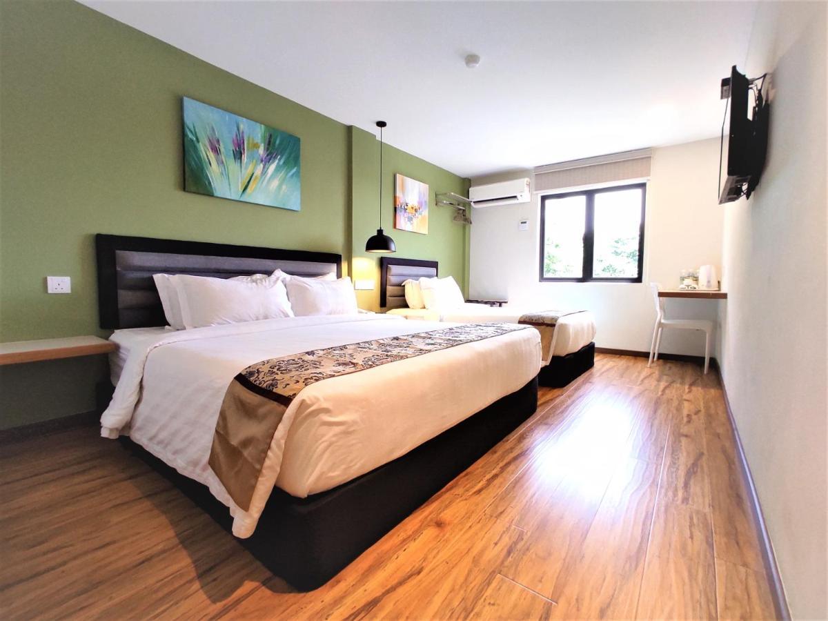 Apple Suites Hotel Sitiawan Bagian luar foto